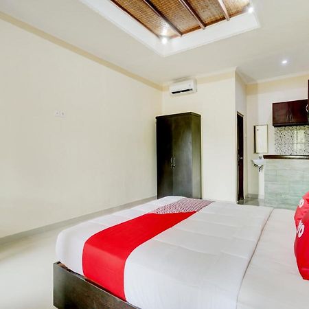 Oyo 90711 Blembong Homestay Jimbaran Eksteriør billede