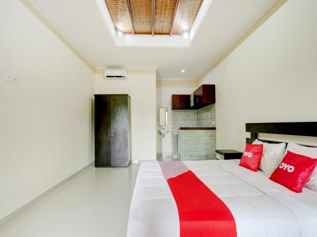 Oyo 90711 Blembong Homestay Jimbaran Eksteriør billede
